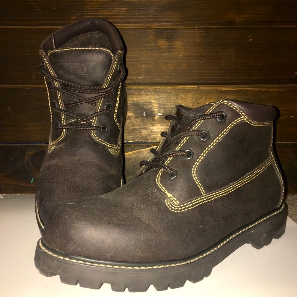 Women’s Basswood Leather Hiking Chukka Ankle Boot